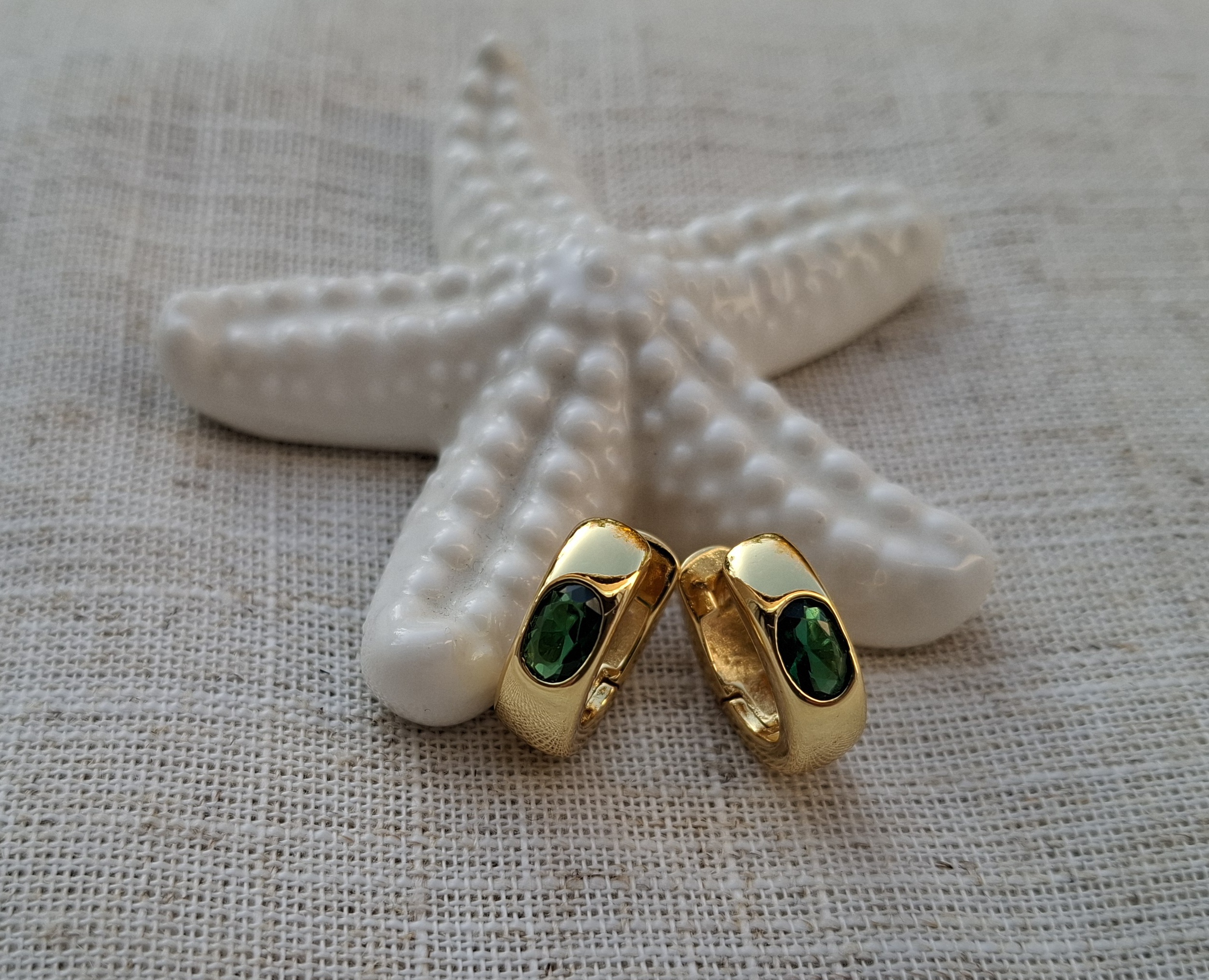 Mini naušnice - zeleni cirkon