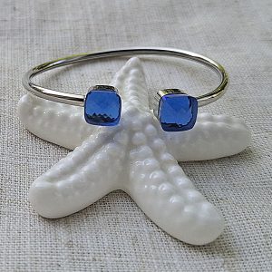 Narukvica s brušenim staklom, plava