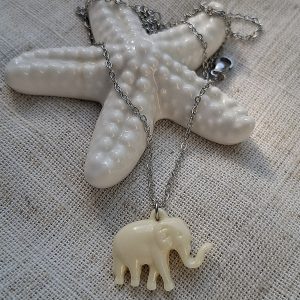 Ogrlica Bijeli slonić