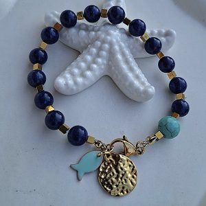 Narukvica od lapisa s plavom ribicom